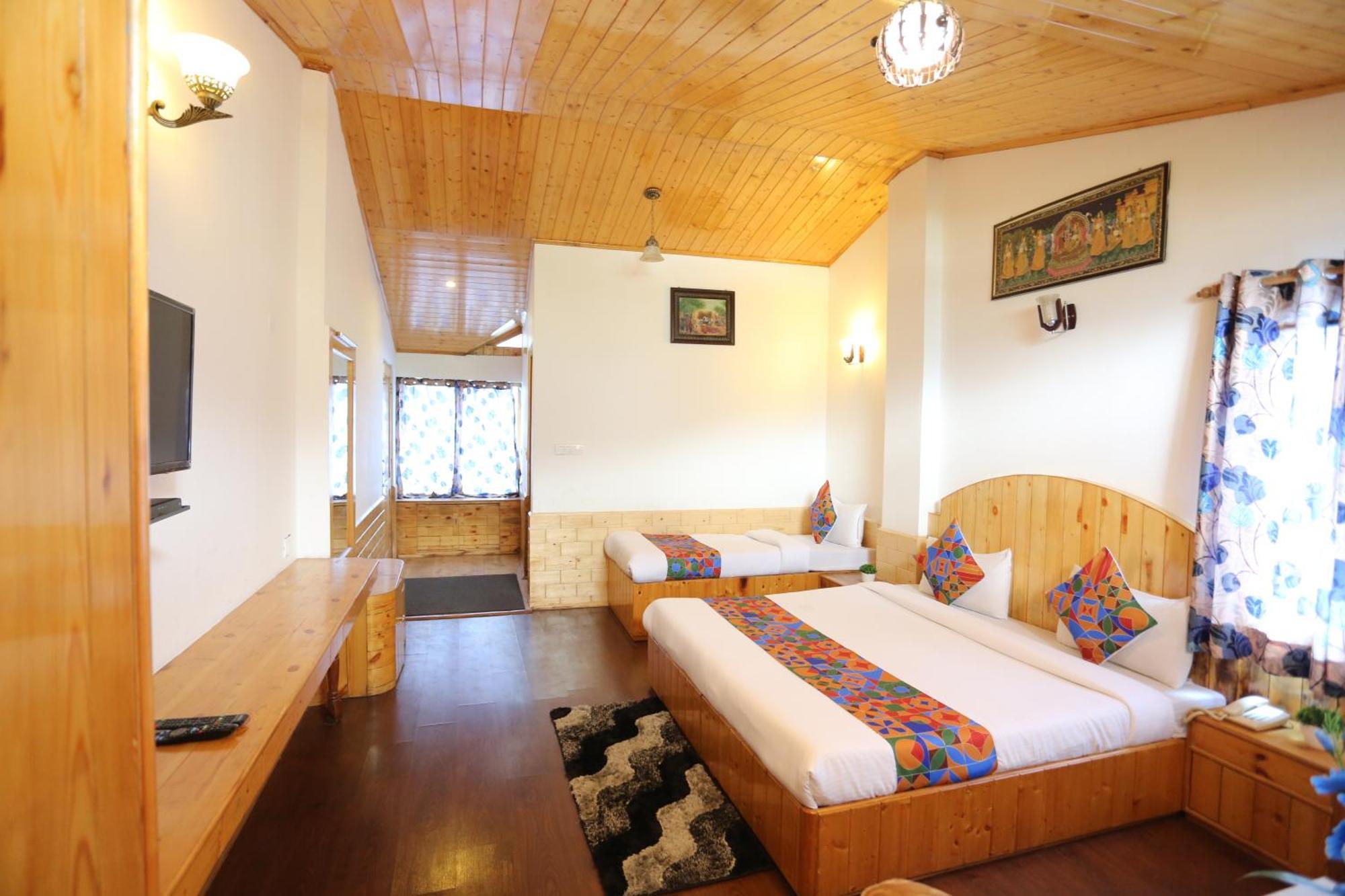 Hotel Surbhi Vashist Екстер'єр фото