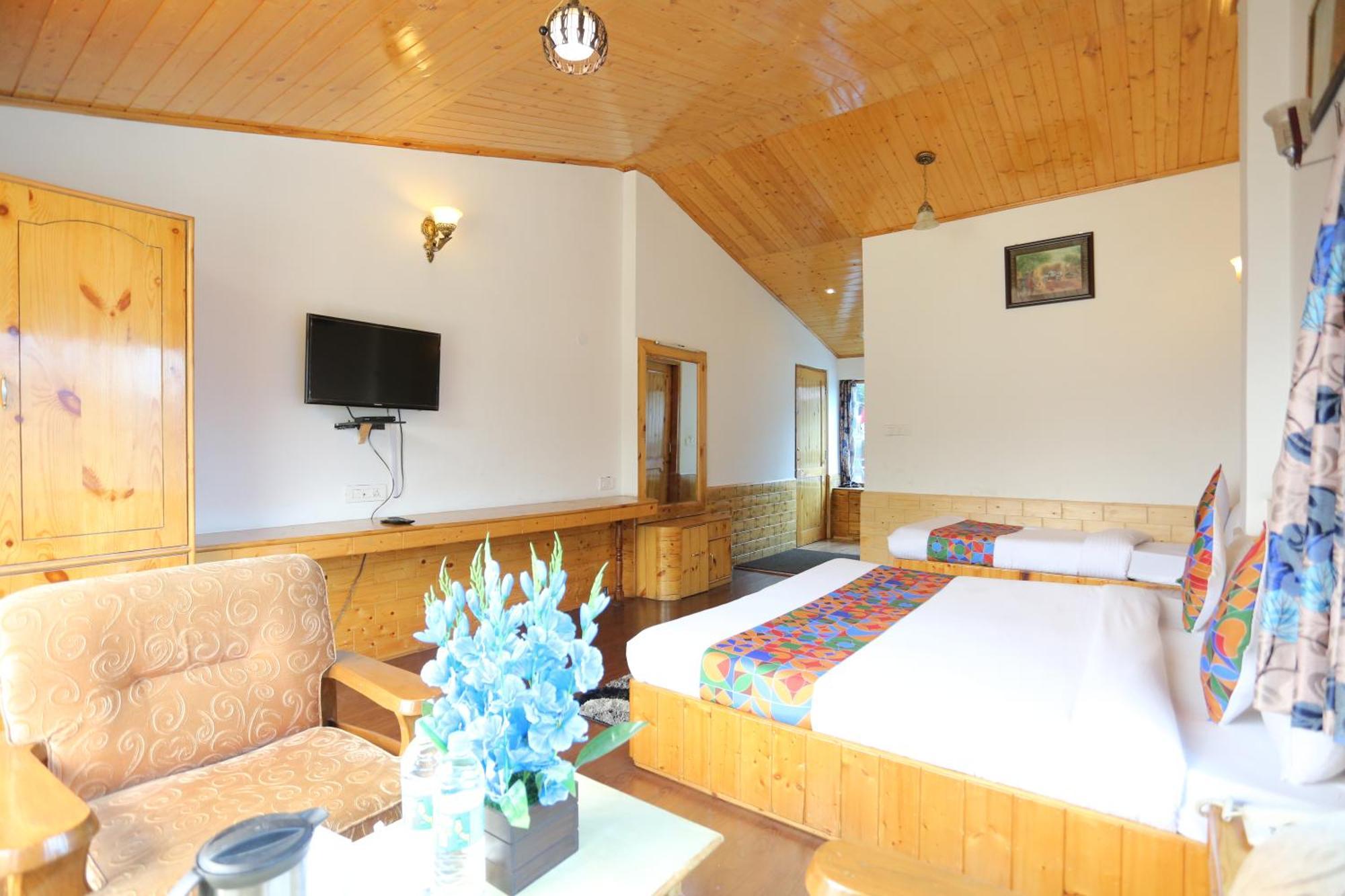 Hotel Surbhi Vashist Екстер'єр фото